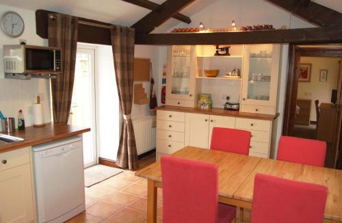 Westward House | Nuthatch Cottage