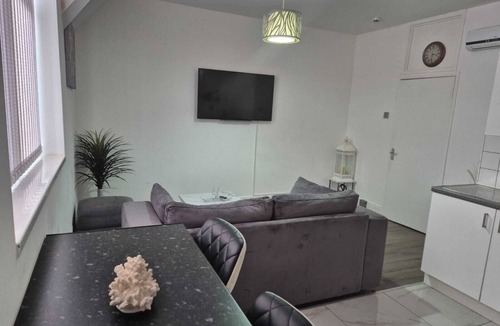 Manchester Apartment | Oak Suite.