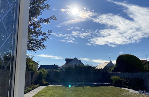 Ferring Cottage | Ocean Cottage, Ferring - seaside cottage with driveway, games room & EV charger