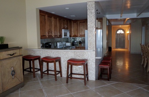 Paradise Island Villa | Ocean Front 3 Bedroom - 5 Minute Walk to Atlantis Complex