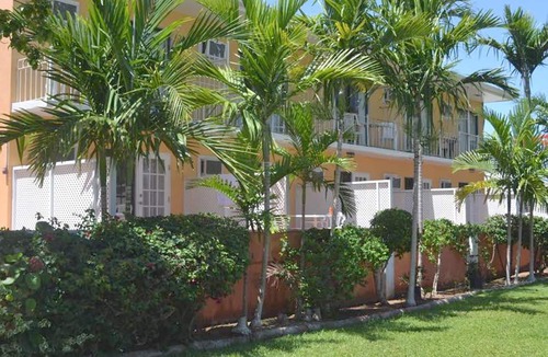 Westward Villas Subdivision Cottage | Ocean Front Cottage - Orange Hill Beach Inn