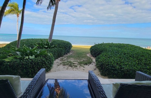 West End Condo | Ocean Front Cottage with Kitchen - Old Bahama Bay Resort. Dockage Available.