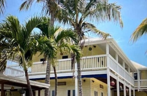 Man O War Cay Villa | Ocean Pearl On The Beach Villa , ManOWar Cay, Abaco, Bahamas