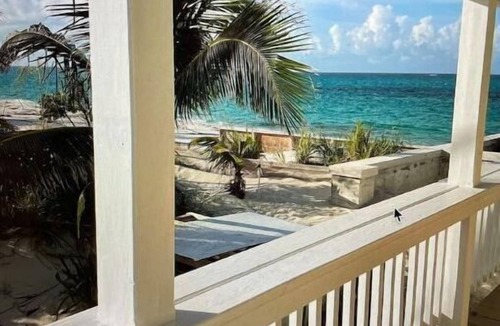 Man O War Cay Villa | Ocean Pearl On The Beach Villa , ManOWar Cay, Abaco, Bahamas