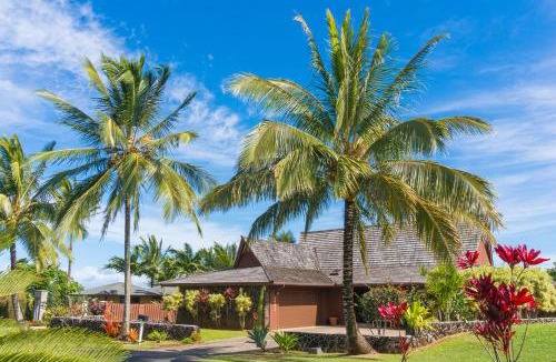 Princeville House | Ocean Pool Hale 3br 2ba Cozy Home with Pool, Hot tub and Ocean Views