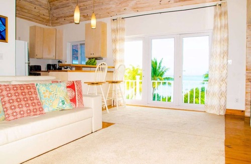 Nassau Apartment | Ocean View Cottage at Orange Hill Beach