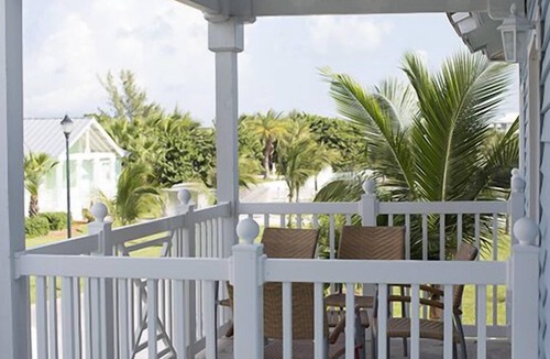 Alice Town Villa | Ocean View Resorts World Bimini Bay 2/2 luxury Villa