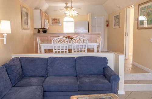 Nassau Villa | Ocean View Villa at Beautiful White Sand Beach - Free Parking & Wifi by RedAwning