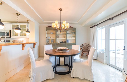 Nassau Villa | Oceanfront 3BR luxury Villa - Private Pool, Gate Community, no Car needed