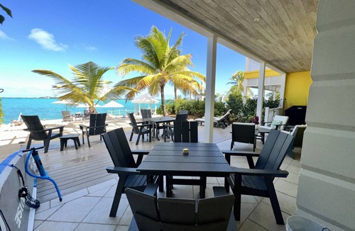 George Town Villa | Oceanfront 4b/4ba Exuma Villa, February Point, Generator