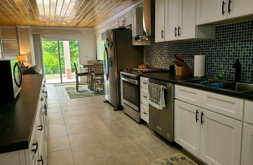 South Palmetto Point Resort | Oceanfront Trela Sands - First Floor Suite w/generator on Sandy Beach