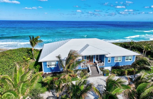 Great Guana Cay House | Oceanfront Estate Putting Green, Pickleball Court, and Pool. Starlink