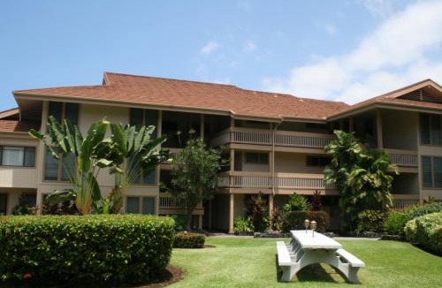 Kailua-Kona House | Oceanfront Paradise with private lanai overlooking Kailua Bay