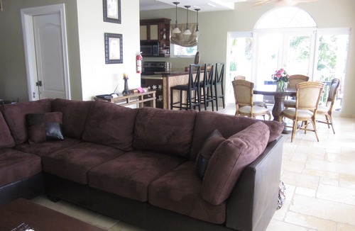 George Town Villa | Oceanfront property with boat included at 399/night on last minute deals!