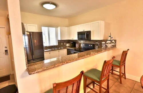 Alice Town Villa | Oceanview "Sunny Daze" 2 bed-2bath Condo
