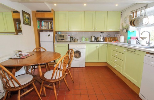 Bishops Castle Cottage | OLD BRICKLAYER'S ARMS, pet friendly in Bishop's Castle