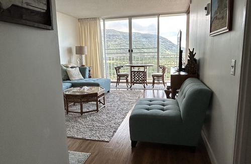 Makaha Condo | On Hawaii Time in Makaha Valley