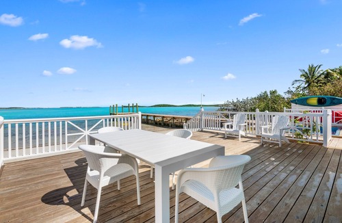 George Town Villa | One Bedroom Beach Front Villa at The Calm Waters Villas
