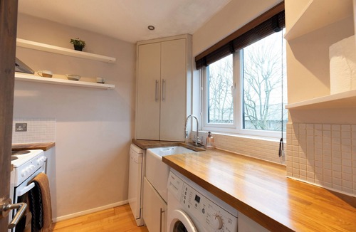 Kensal Green Apartment | One Bedroom Kensal Green, Near Notting Hill - Pass the Keys