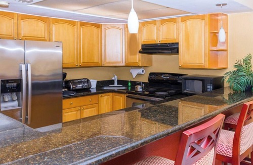 Bahama Reef Apartment | One Bedroom Suite