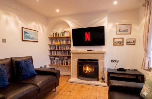 Caister-on-Sea House | One Coastguard Road Cottage