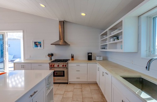 Hope Town House | One Fish Two Fish - Oceanfront Elegant Oasis Retreat on the Quiet North End