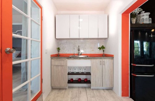 Nassau Cottage | Orange Cottage at North Winds