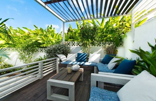Nassau Cottage | Orange Cottage Steps to the Beach 2 BR