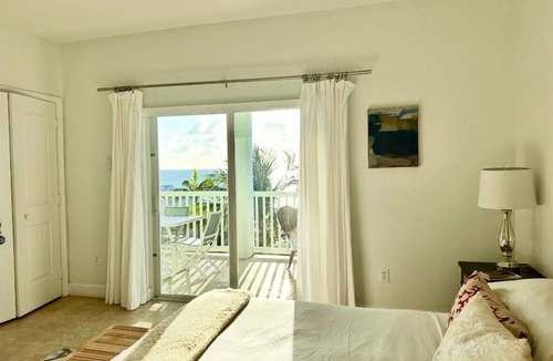 Alice Town Apartment | Over the top Penthouse Villa-Resorts World Bimini