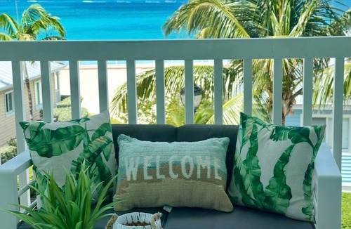 Alice Town Apartment | Over the top Penthouse Villa-Resorts World Bimini
