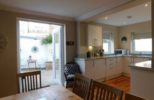 Sheringham House | Paddlestop House - a stunning house, with parking in Sheringham