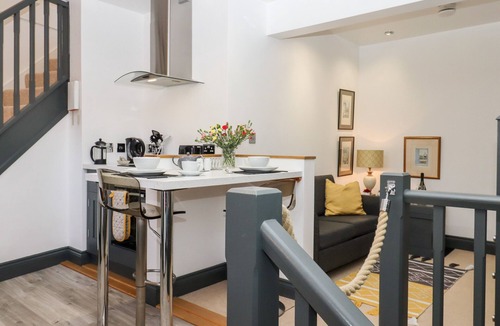 East Farleigh Cottage | Paddock View