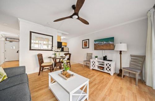 Downtown Lahaina House | Paki Maui 217 · PM 217 Cozy 1BR Oceanfront Condo w Pool