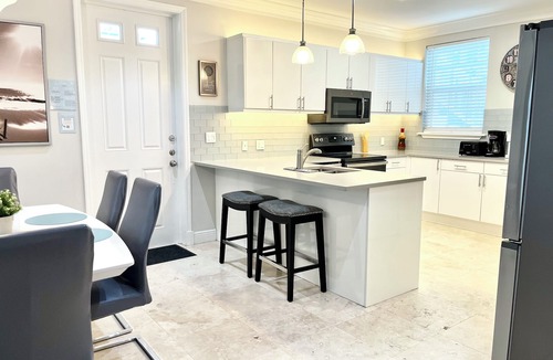 Palm Cay Villa | Palm Cay Resort Collection – Signature Sunset Villa Crafted for Resort Living