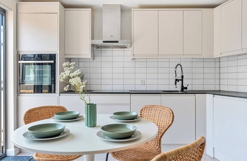 Newquay City Centre Cottage | PALM HOUSE, pet friendly, country holiday cottage in Newquay