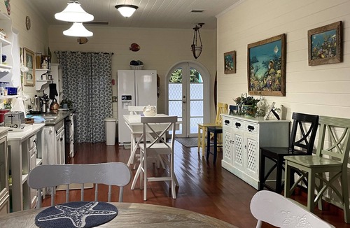 Spanish Wells Cottage | Palmetto cottage on the beach with perfect views.