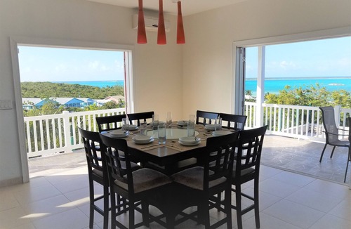 George Town House | Panoramic ocean view luxury villa with pool, few minutes walk to Palm Bay Beach