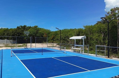 Great Exuma House | Panoramic Ocean Views, Private Beach, Dock, Pickleball, and Housekeeping