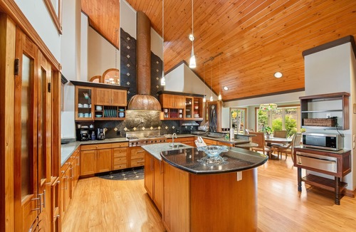 Honaunau-Napoopoo House | Paradise at Bay View Farms w/Private Infinity Pool, Hot Tub & Incredible Views