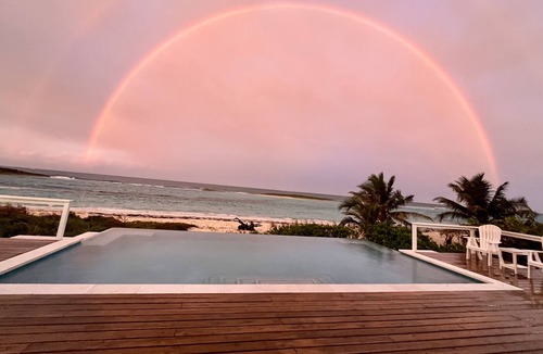 Green Turtle Cay House | Paradise Beach House a new 4 bedroom beachfront house with pool
