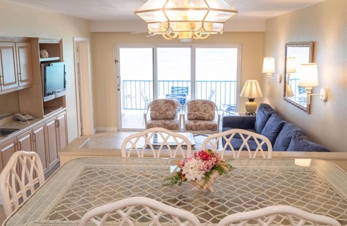 Paradise Island Villa | Paradise Island Beach Club