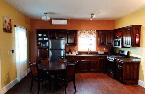 Behring Point Cottage | Paradise Ranch Cottages