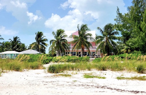 Spanish Wells House | Paradiso Oasis - Beautiful Beachfront Oasis on Secluded Island in the Bahamas!