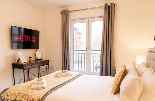 Wirral House | Pass the Keys | Spacious family home Sleeps 7 Upton Wirral