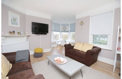 Oxford Apartment | Pass the Keys | The Hexagon - Stylish Central Oxford Pad + Parking