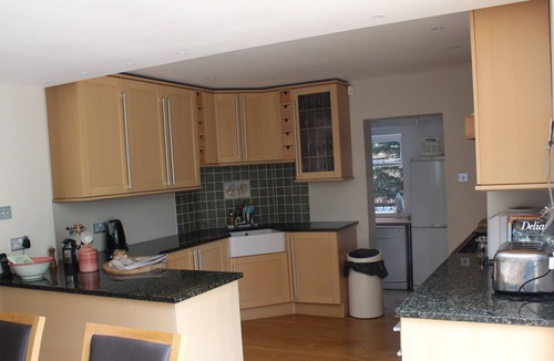 Burley Cottage | Peaceful New Forest Cottage with 3 en-suites and a hot tub 5 mins walk to Burley