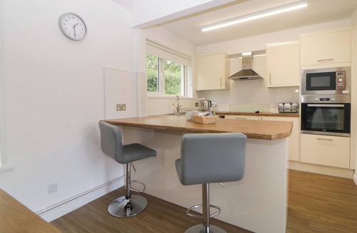Ebford Cottage | PEBBLE & PINE AT HARCOMBE HOUSE, family friendly in Chudleigh