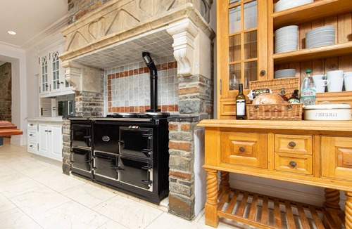 Margam Villa | Pendragon Manor - Nine Bedroom Villa, Sleeps 18