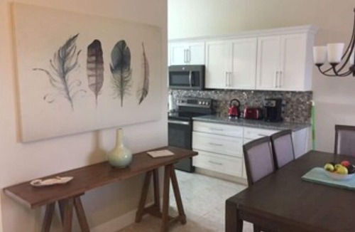 Bahamia West Condo | Penthouse Condo on the Waterfront with Breathtaking Canal and Sea Views