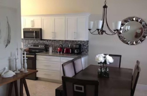 Bahamia West Condo | Penthouse Condo on the Waterfront with Breathtaking Canal and Sea Views